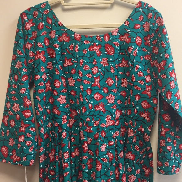 Evening Wear - Picture 1 of 3